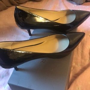 Black patent kitten heels
